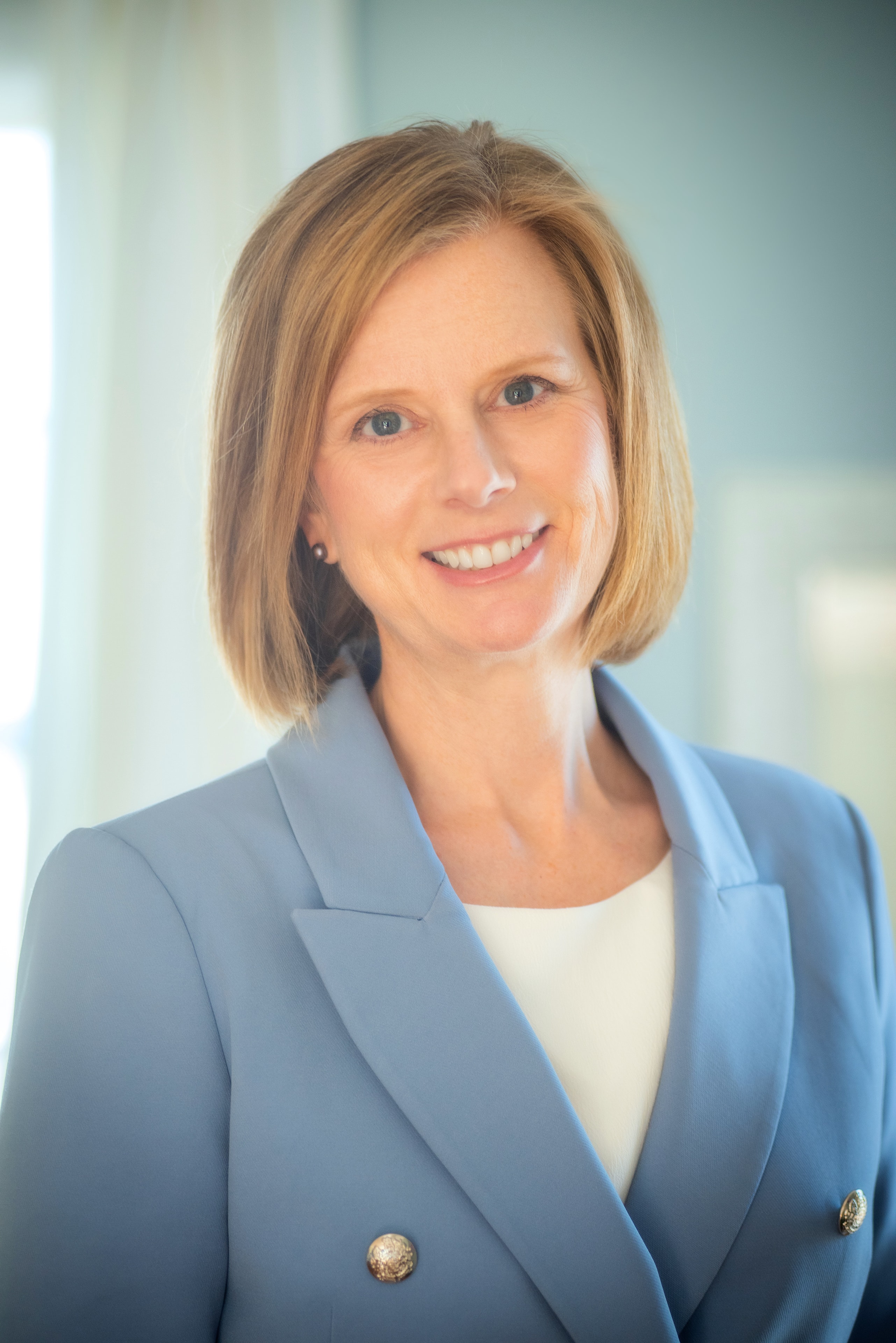 Julie DiNatale, Founder & Principal of Bridgeside Advisory